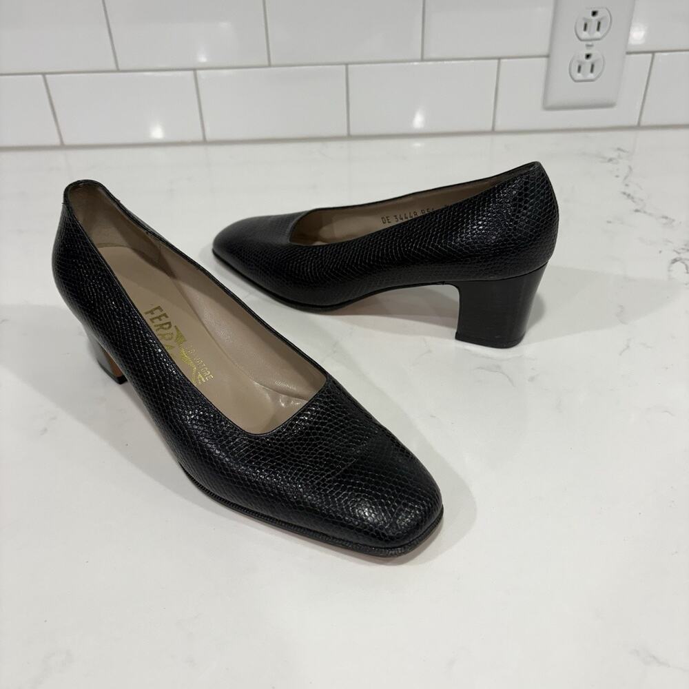 Vintage Salvatore Ferragamo Black Snake Skin Embossed Leather Pumps - 8 B